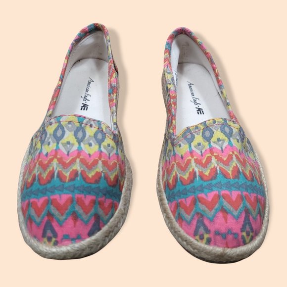Women's Junior's American Eagle Slip On Bohemian Chevron Canvas Shoes | Size 5 - Picture 2 of 7